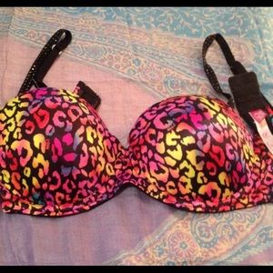 Victoria’s Secret bra 36C